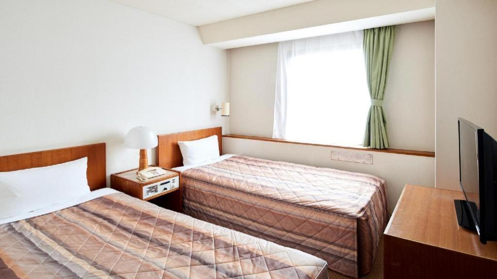 Marroad Inn Tokyo Fucsu Kültér fotó